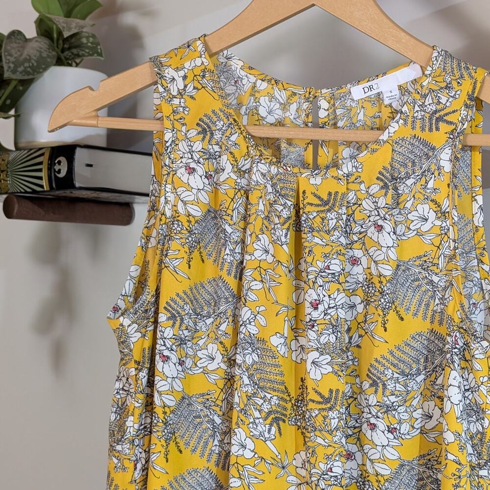 Yellow & White Floral Tank Semi Sheer Sleeveless Blouse Cottagecore Size S
